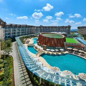 Marriott Jeju Shinhwa World Hotel