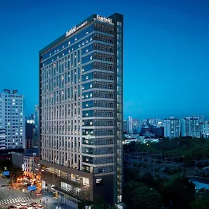 Отель Fairfield By Marriott