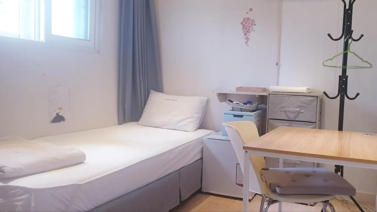 Hi Guesthouse Insadong Seul 2*,